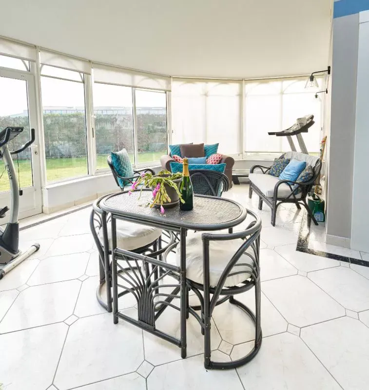 Toad - Spacious House with Garden in La Verrie