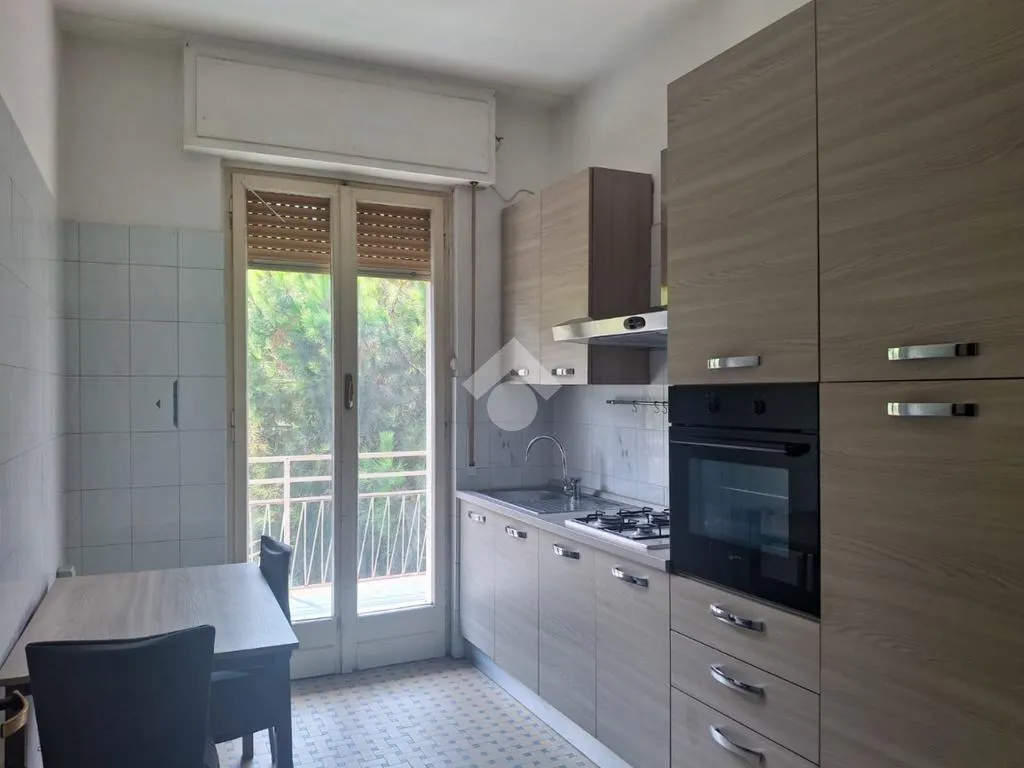 Cuisine - Apartment with Balcony in Savona