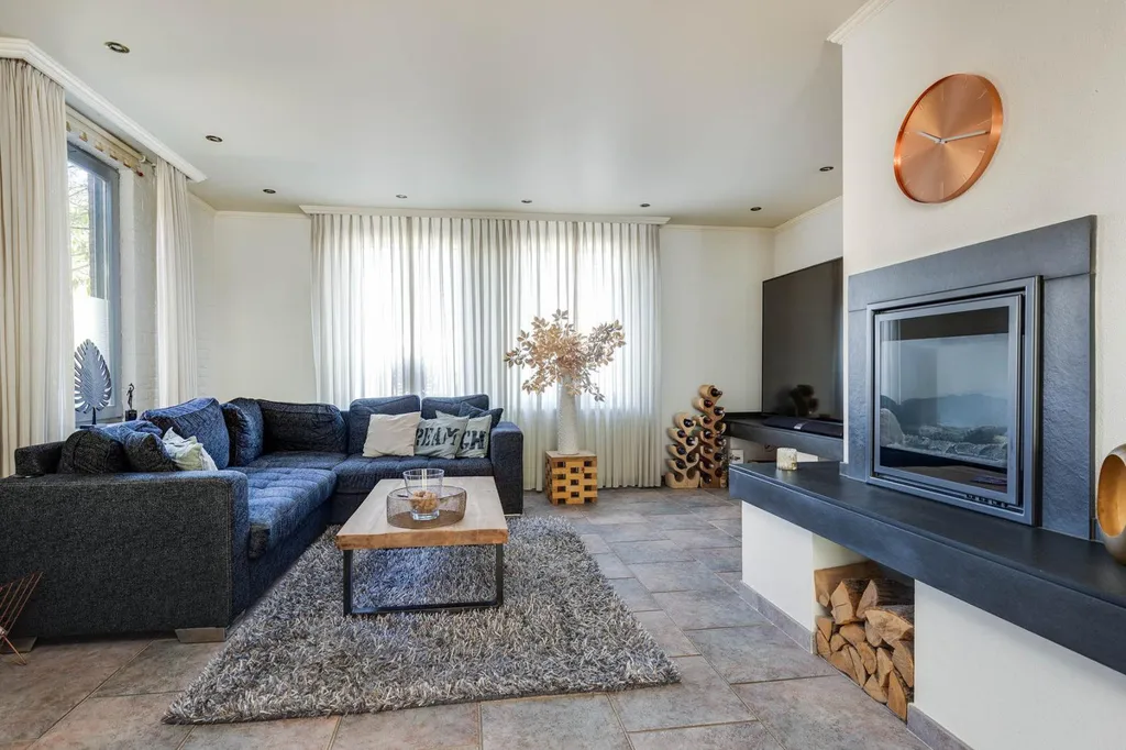 Soggiorno - Luxury Villa with Wellness Features in Urmond