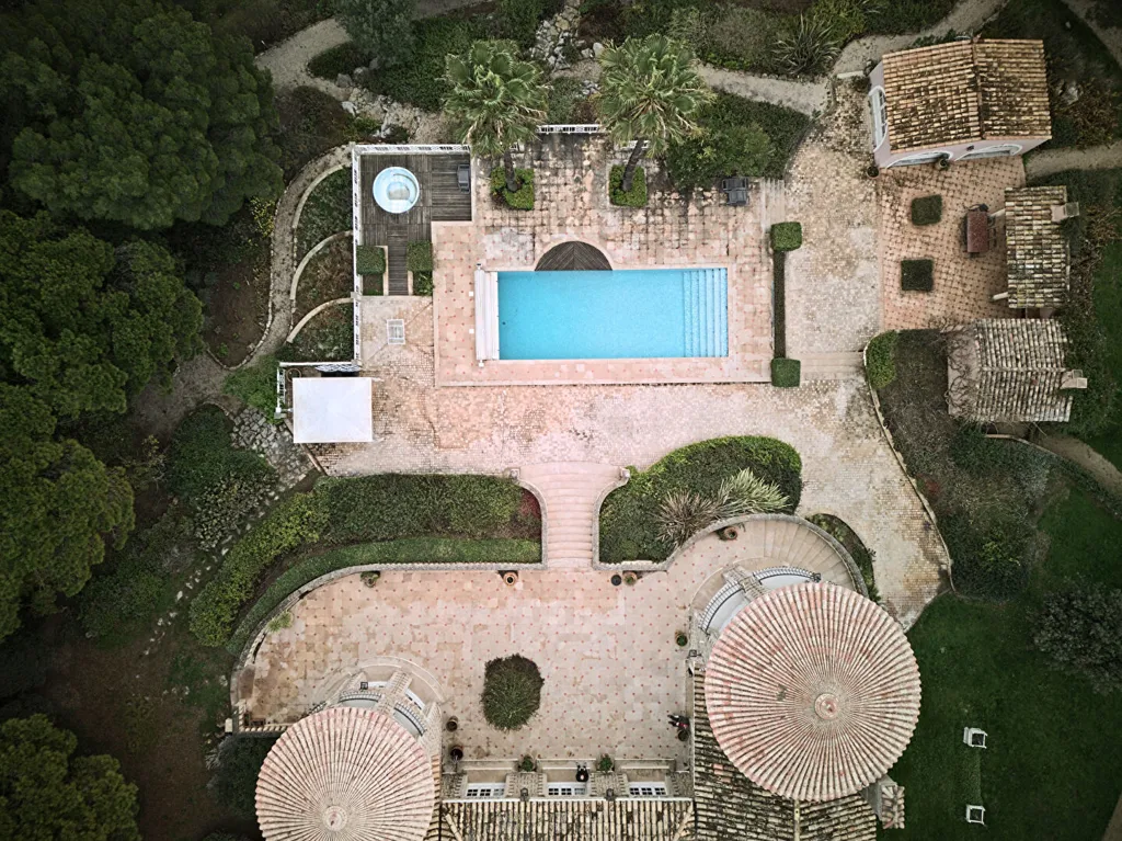 Vue aérienne - Demeure de Maître avec Vue Mer Panoramique entre Montpellier et Sète