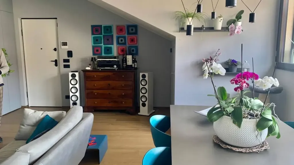Elutuba - Restored Apartment with Historic View in Ivrea