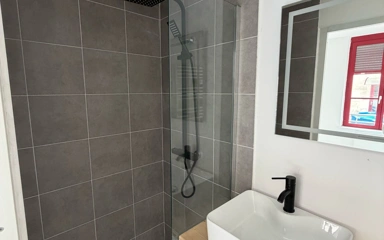 Salles de bain - Appartement T2 en Centre-Ville à Bar-le-Duc