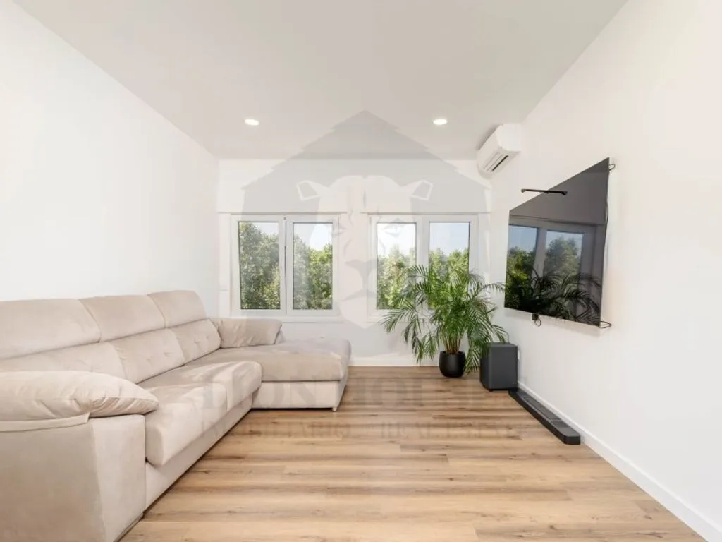 Elutuba - Luxury Flat with East-West View in Setúbal