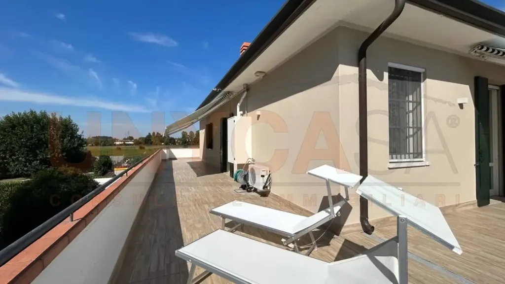 Terrace - Villa with Private Park in Padova