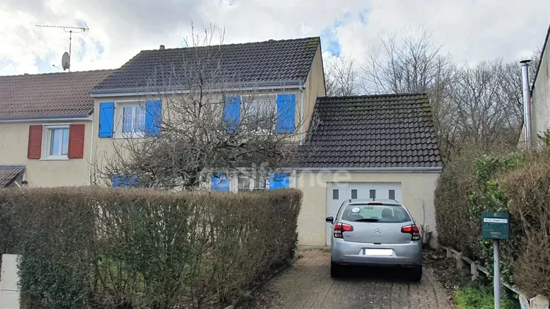 Välivaade - Maison with Poêle à Bois in Luxeuil-les-Bains