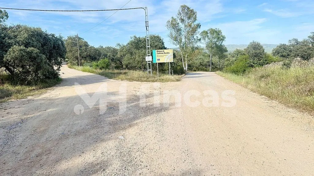 Aed - Rustic Finca with Pool in El Ronquillo