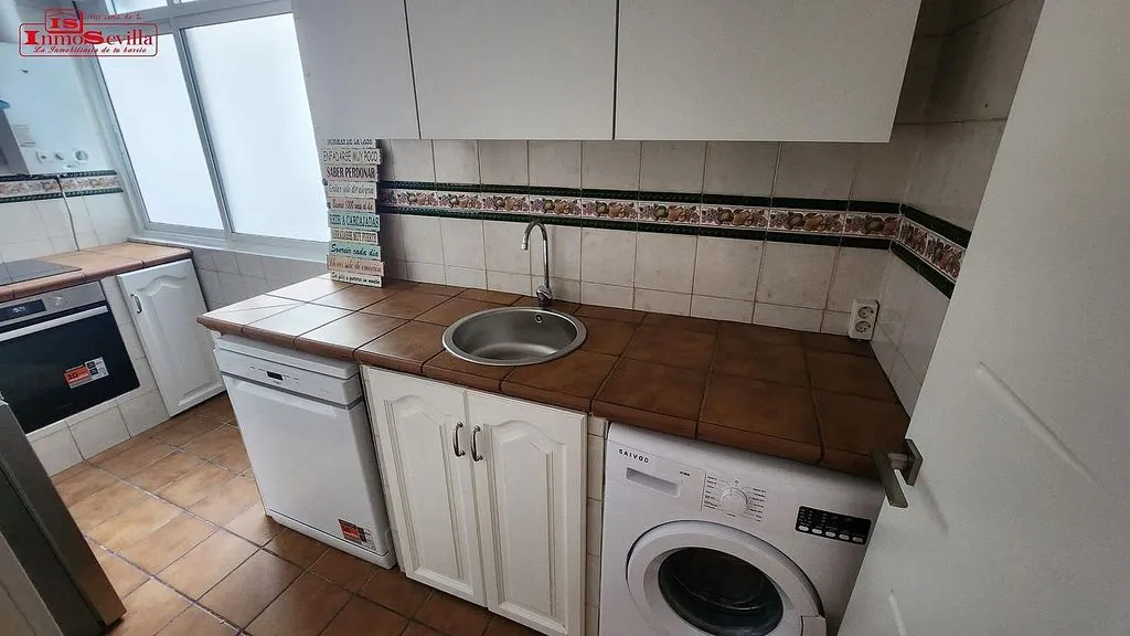 Cuisine - Bright Apartment with Terrace in Triana West