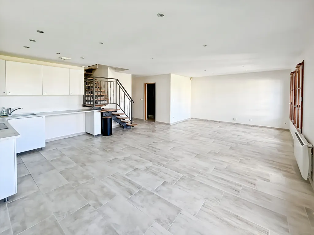 Cuisine - Appartement Duplex en Centre-Ville à Mennecy