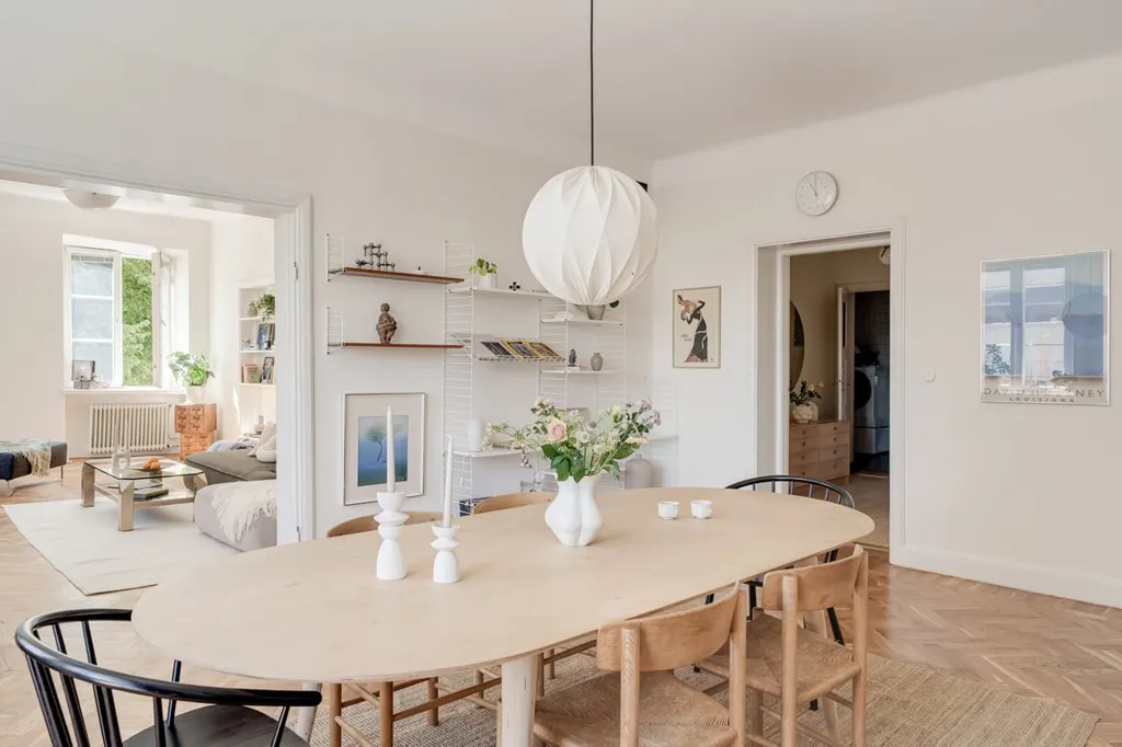 Salle à manger - Charming Corner Apartment with Four-Directional Views in Kristianstad