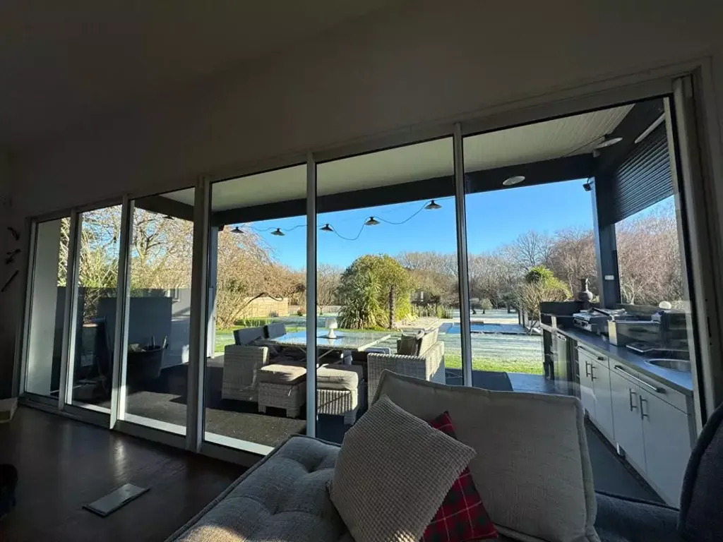 Terrasse - Maison d'Architecte avec Piscine à Salleboeuf