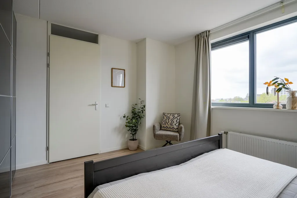 Magamistoad - 3-Bedroom Apartment with Balcony in Utrecht