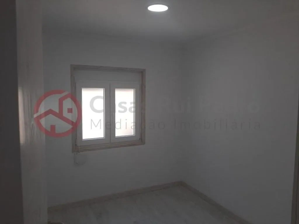 Toad - Refurbished House with Patio in Casalinho da Ajuda