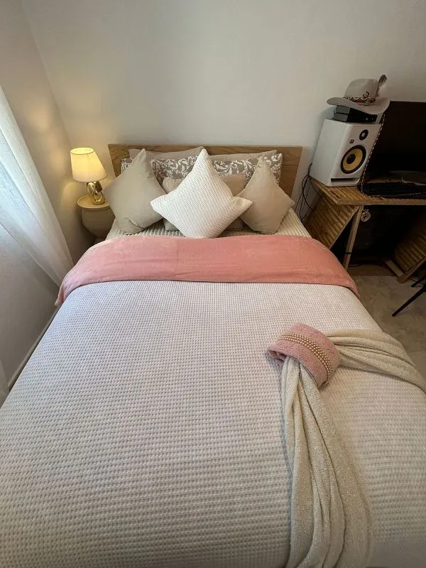 Bedrooms - 2-Bedroom House with Pool in Avileses