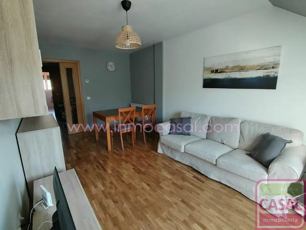 Elutuba - Modern Penthouse with Balcony in Sama de Langreo