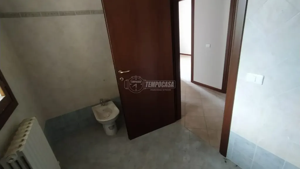 Vannitoad - Semi-New Apartment with Balcony in Serramazzoni