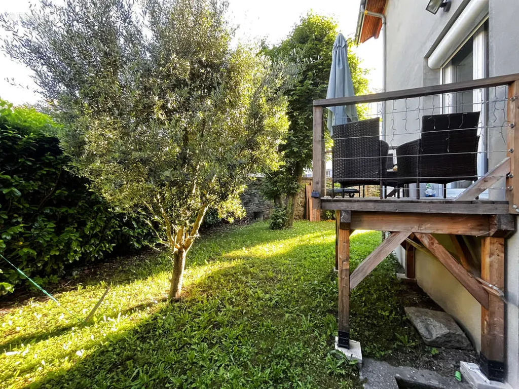 Giardino - Two Apartments with Garden in Vizille