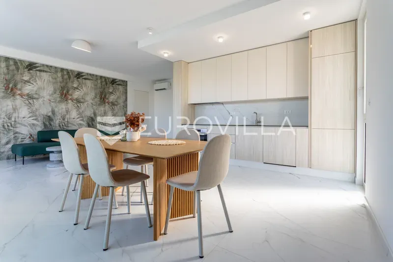 Salle à manger - Modern Semi-Detached House with Pool near Trogir