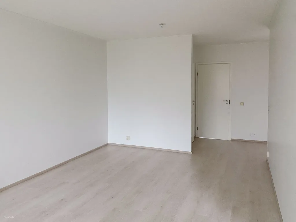 Stanze - Spacious Apartment with Balcony in Salo