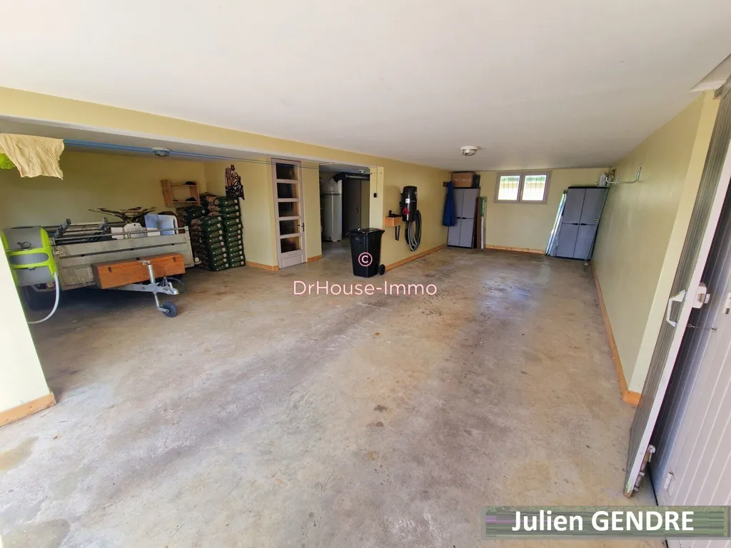 Garage - Maison avec Piscine et Garage à Melle