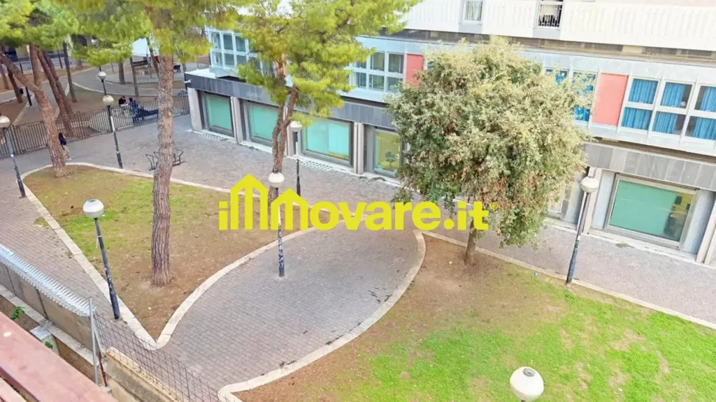 Jardin - Spacious Apartment with Triple Exposure in Bari