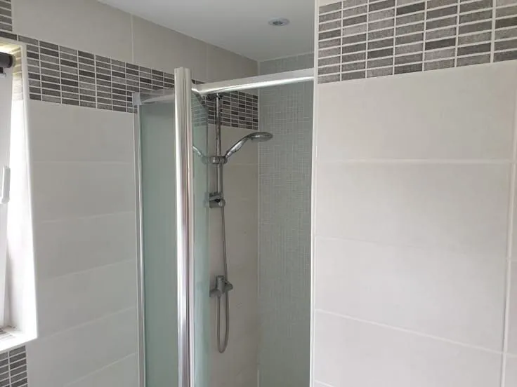 Salles de bain - Condo Étudiant avec Jardin près de LLN