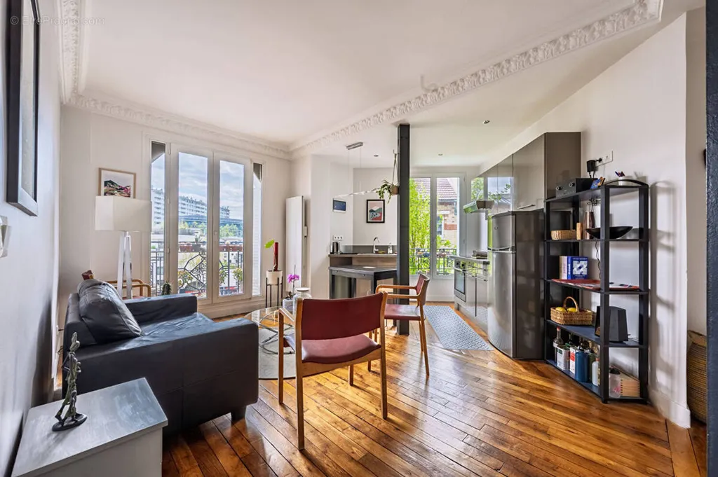 Elutuba - Bright 2-Bed Flat in Montrouge