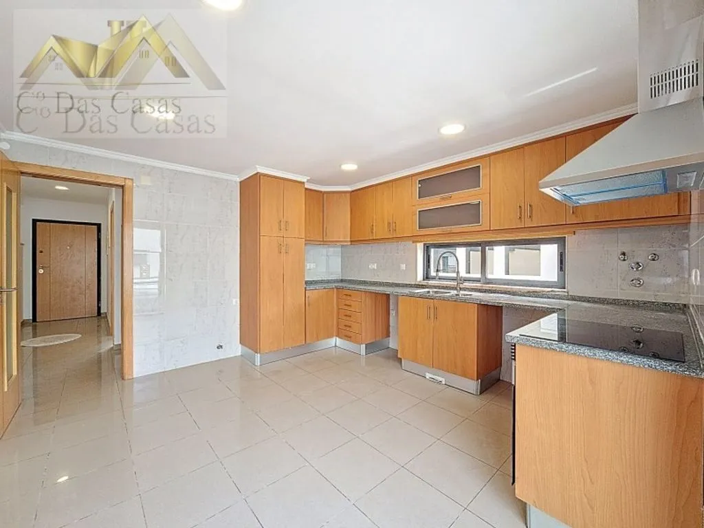 Kitchen - Modern House in Final Renovation in Almada