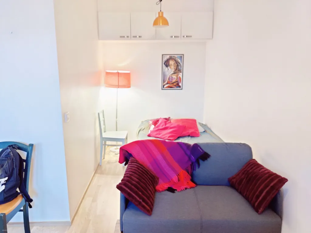 Chambres - Modern Studio with Balcony in Hatanpää, Tampere