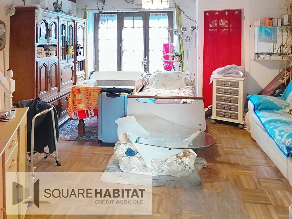 Chambres - Maison avec locataire en place à Plounevez-Quintin