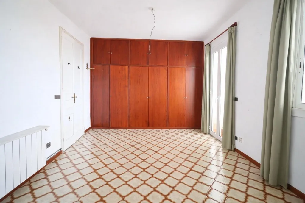 Pièces - Charming Attic with Balcony in Sitges Centre