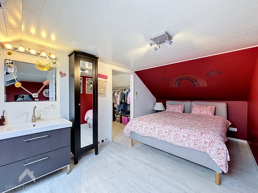 Magamistoad - Half-Open House with Pool in Zwevegem