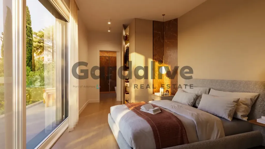 Magamistoad - Contemporary Villa with Pool in Sirmione