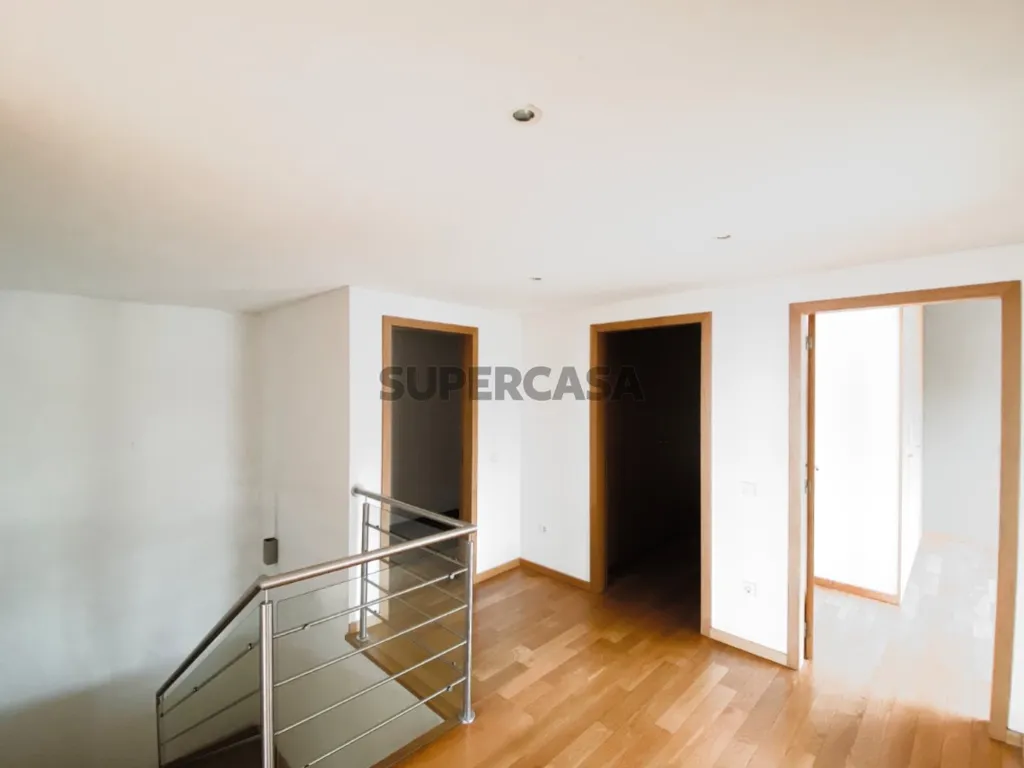 Toad - Duplex T4+1 with Sea Views in Matosinhos
