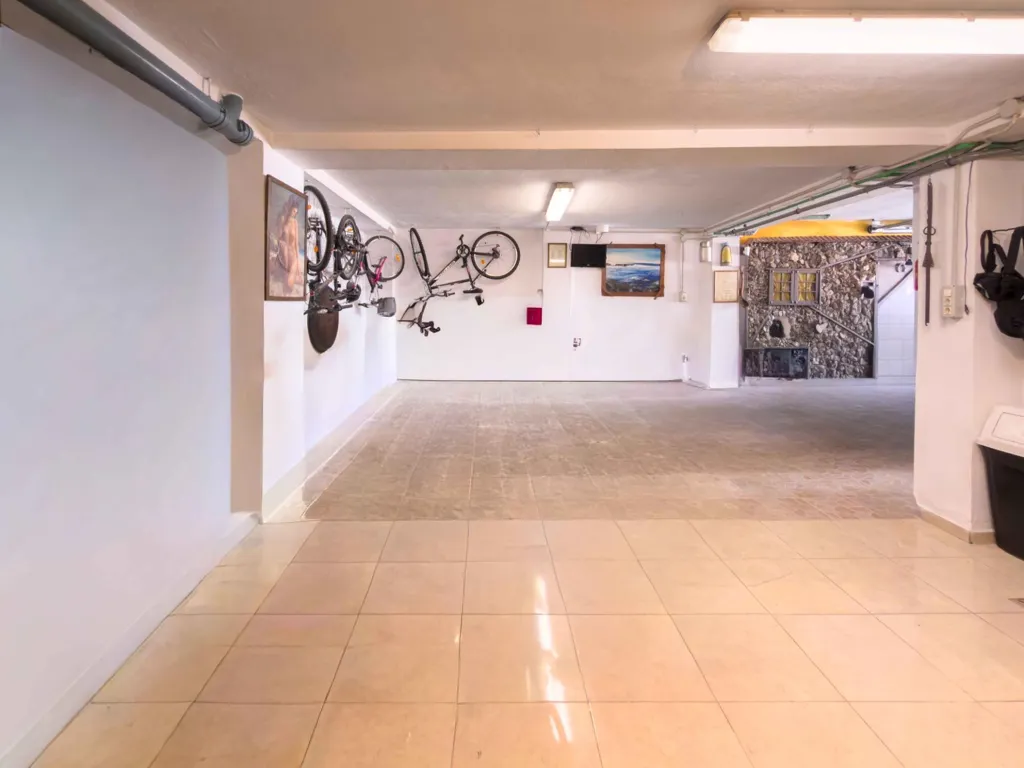 garage
