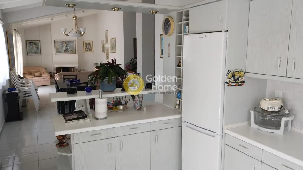 Cuisine - Multi-Storey Building with Large Garden in Rafina - Neraias