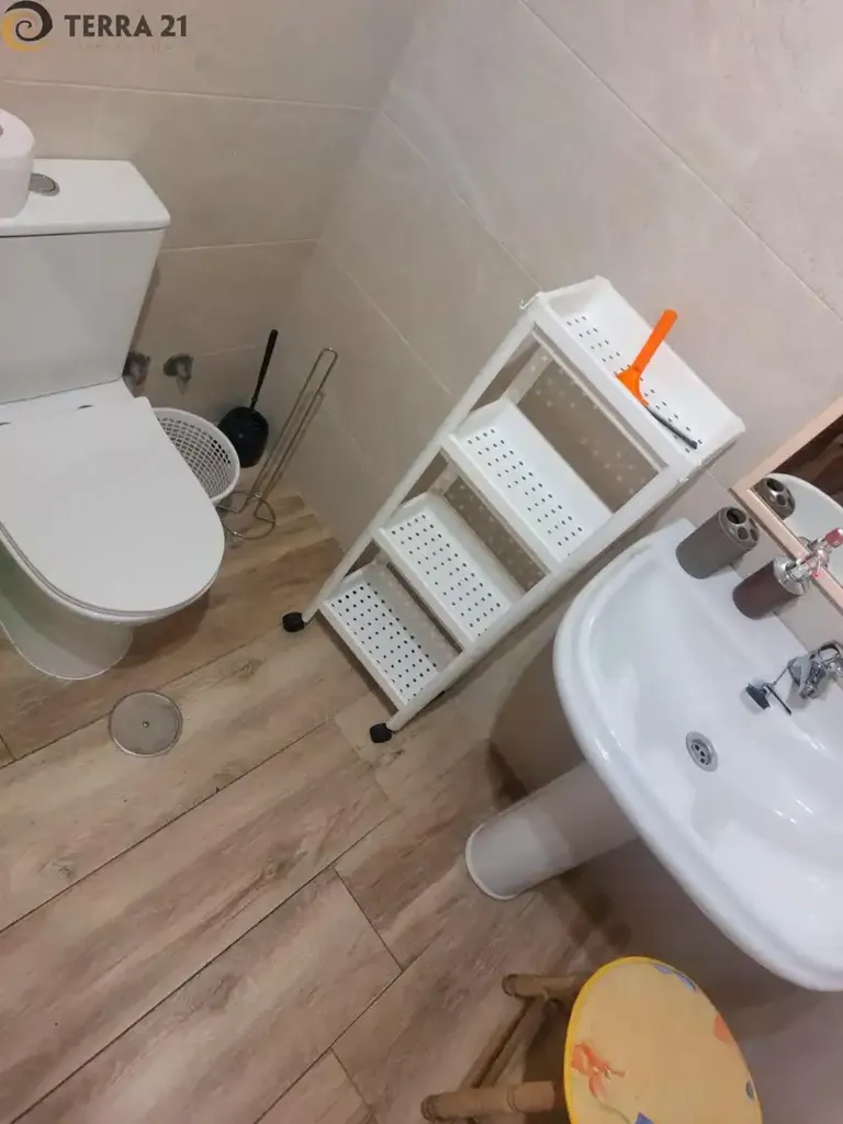 Bathrooms - Furnished Apartment with Terrace in Renfe