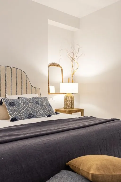 Magamistoad - Luxury East-Facing Apartment in JERONIMOS, Madrid