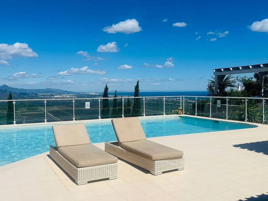 Piscina - Single-Storey Villa with Pool in Monte Pego