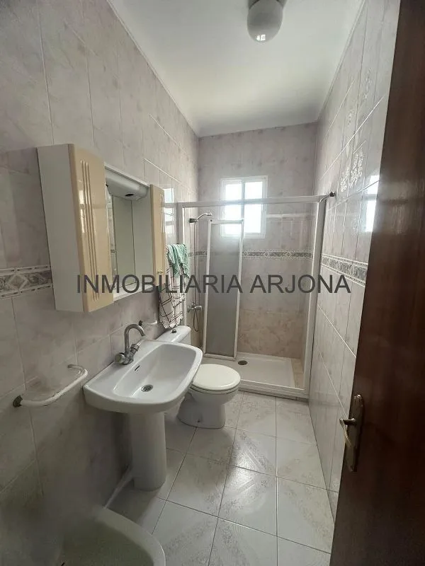 Bathrooms - Chalet with Terrace in Monturque