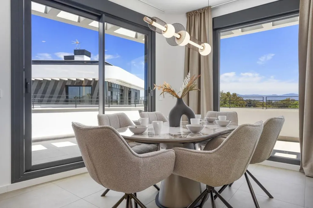 Sala da pranzo - Penthouse with Pool in Torremolinos