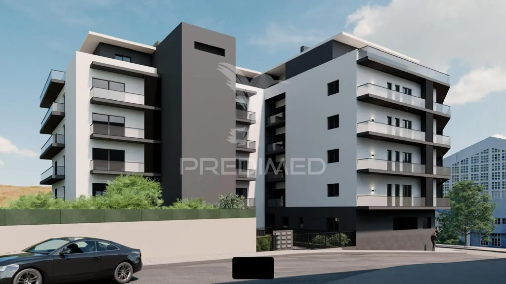 Luxury T3 Apartment with Three Fronts in Quinta Viana