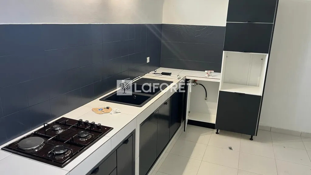 Cucina - Modern Villa with Terrace in Lamentin