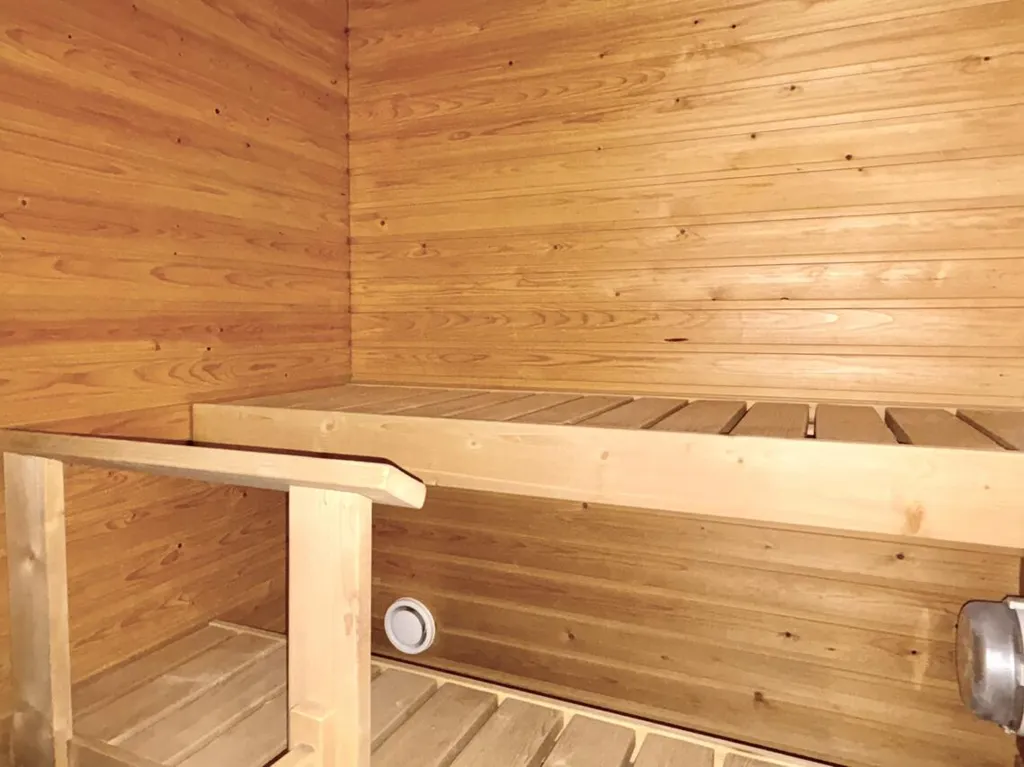 Zimmer - One-Bedroom Apartment with Balcony in Leppävaara