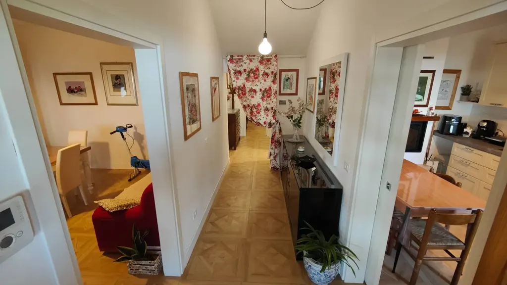 hallway_entrance