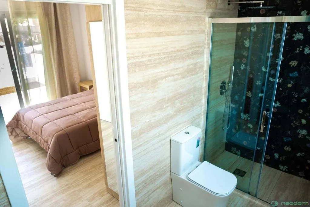 Bathrooms - Luxury Villa with Golf Views in Alicante