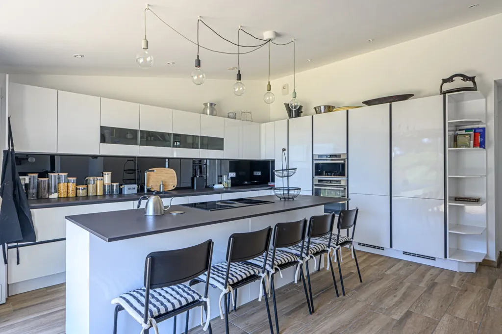 Cucina - Luxury Oceanfront Villa in Mesquer