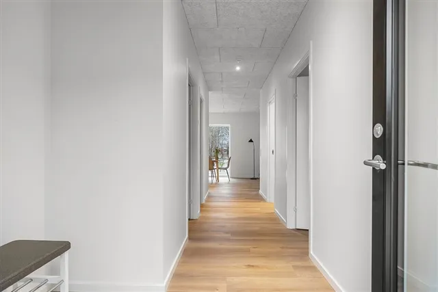 Esik - Five-Room Apartment in Hobro