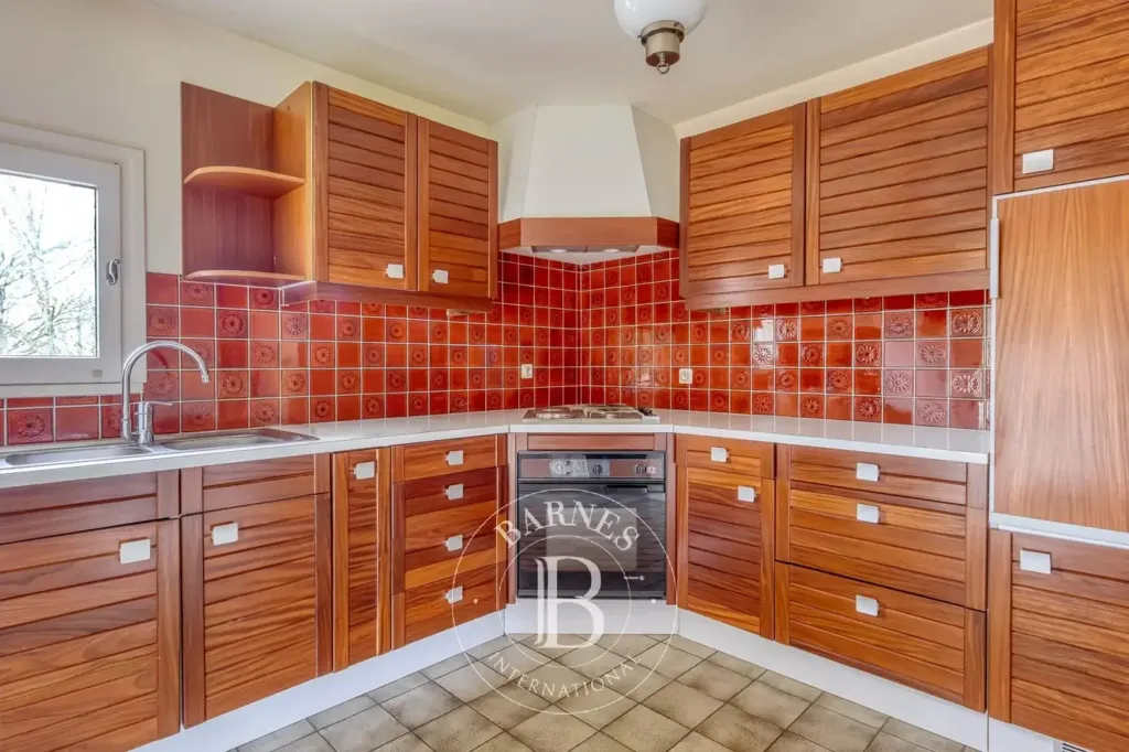 Kitchen - Charming House with Private Garden in Bénerville