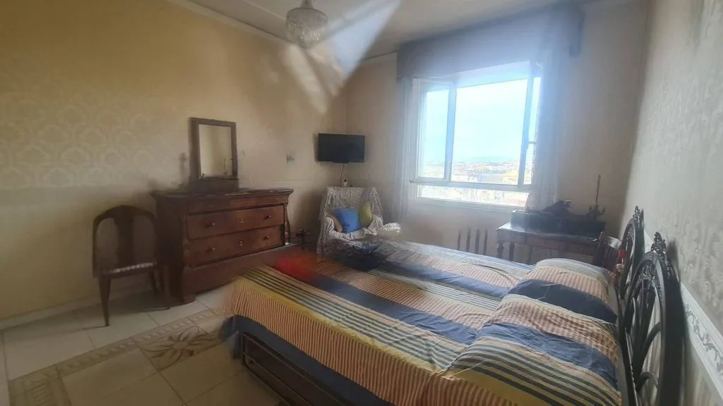 Magamistoad - Luxury Penthouse with Triple Exposure in Naples