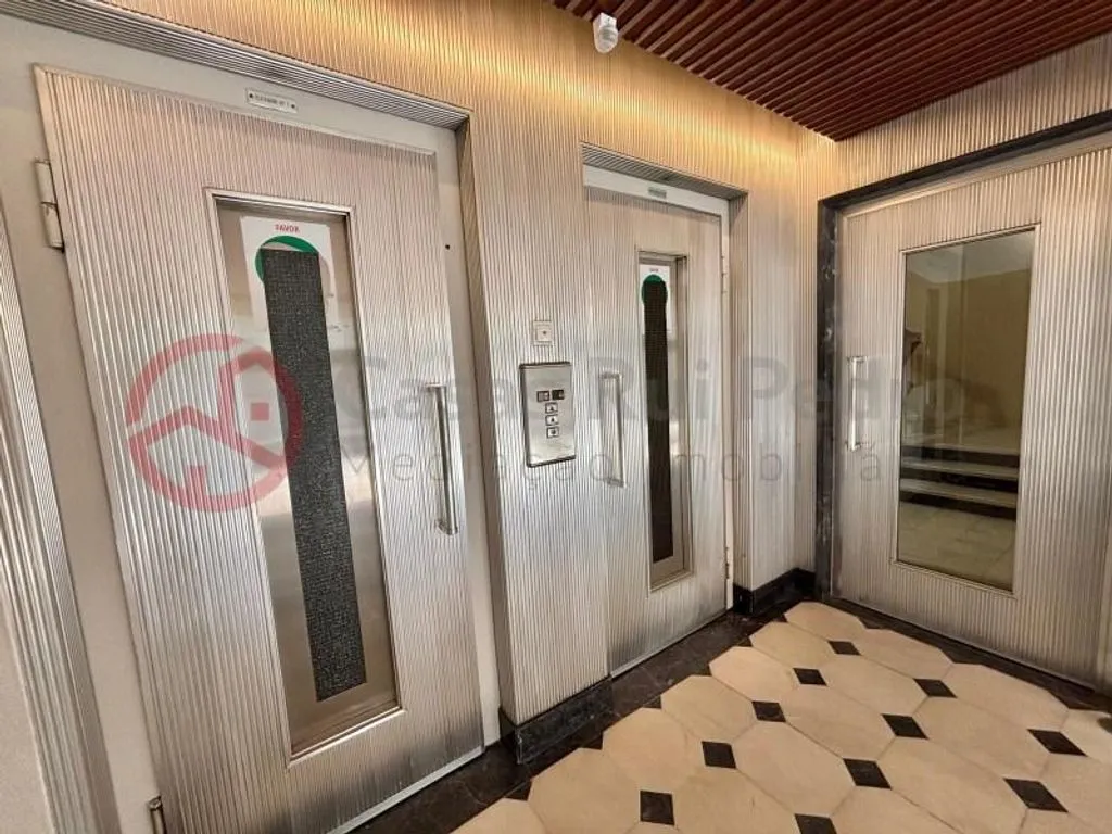 Esik - Luxury Flat with City View in Almada
